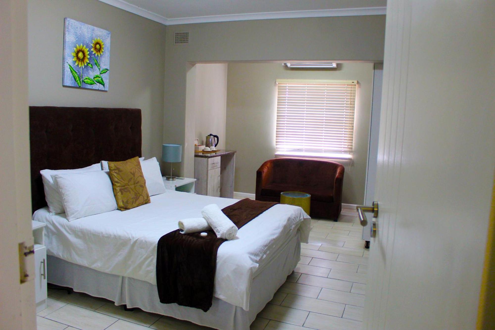 103Onwallace Self Catering Guest House เคปทาวน์ ภายนอก รูปภาพ