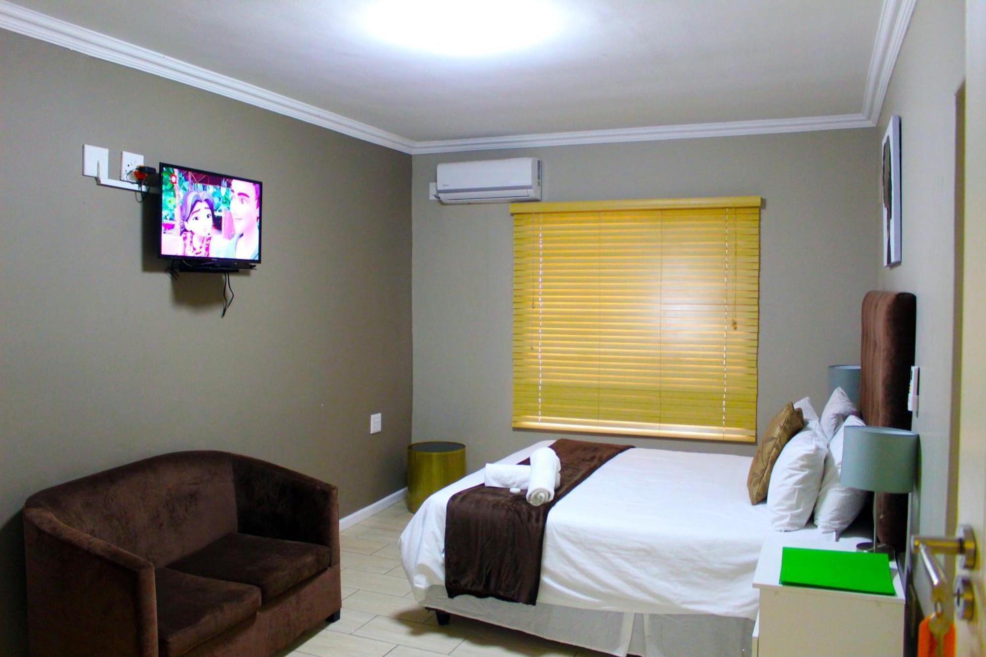 103Onwallace Self Catering Guest House เคปทาวน์ ภายนอก รูปภาพ