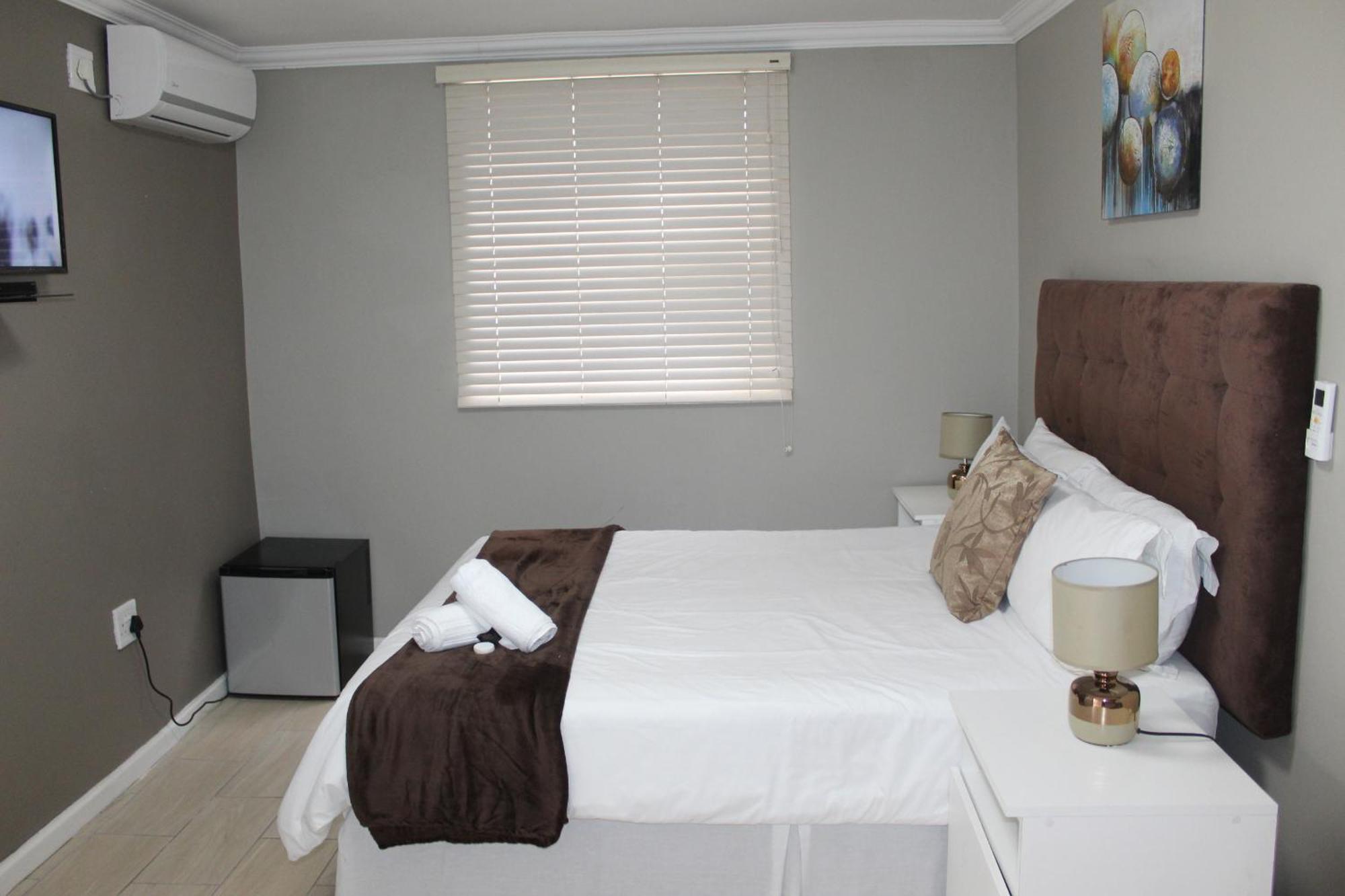 103Onwallace Self Catering Guest House เคปทาวน์ ภายนอก รูปภาพ