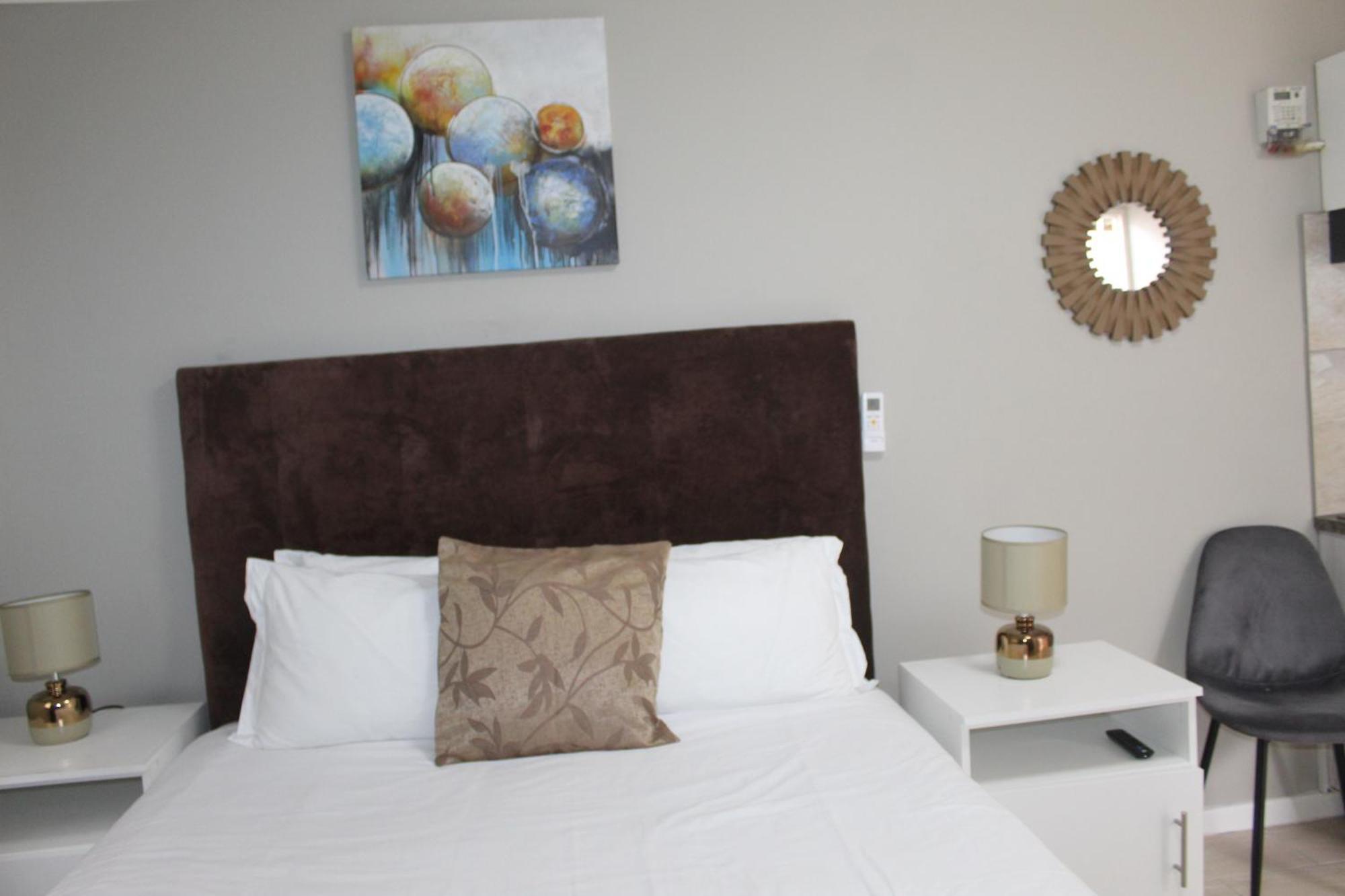 103Onwallace Self Catering Guest House เคปทาวน์ ภายนอก รูปภาพ
