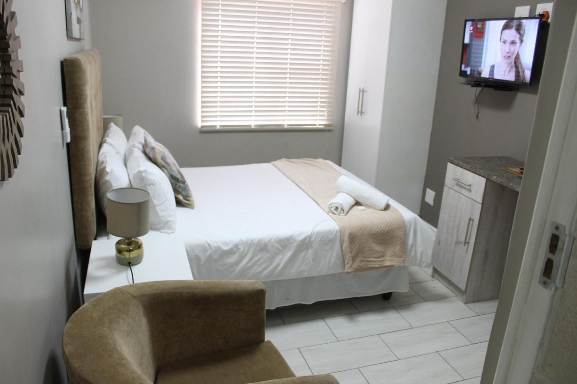 103Onwallace Self Catering Guest House เคปทาวน์ ภายนอก รูปภาพ